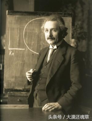 牛顿和爱因斯坦晚年都信奉神学,爱迪生和爱因斯坦在晚年研究神学