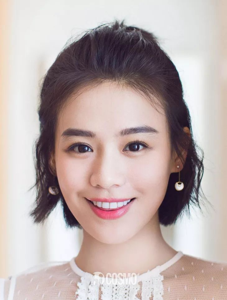 为什么中国女明星妆都好浓,中国女星化妆为什么没有日韩好看