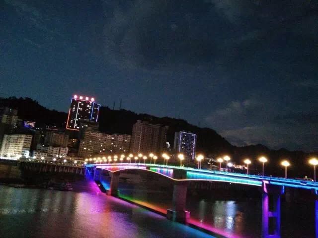 紫阳县晚上好玩的地方,紫阳县晚上有什么好玩的地方