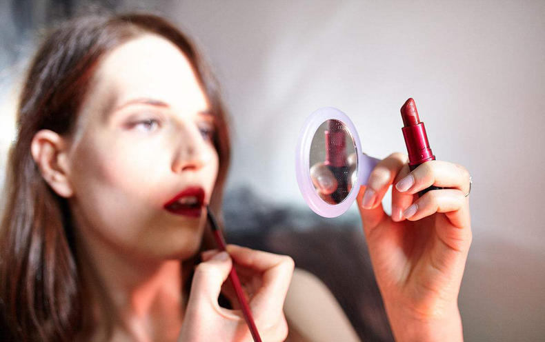 夏季必备宇宙最强粉底液大盘点！解救油皮星人，你用的在里面没？