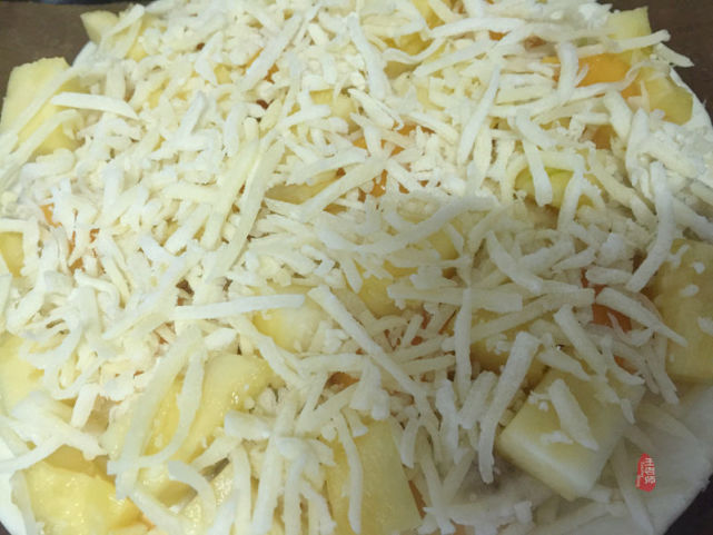 出去游玩回来就想吃的,第一次尝试水果披萨好看又好吃