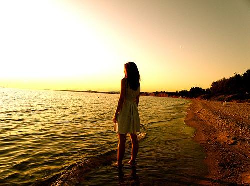 老公嗜赌成性败光了所有家产,老公嗜赌成性怎么处理