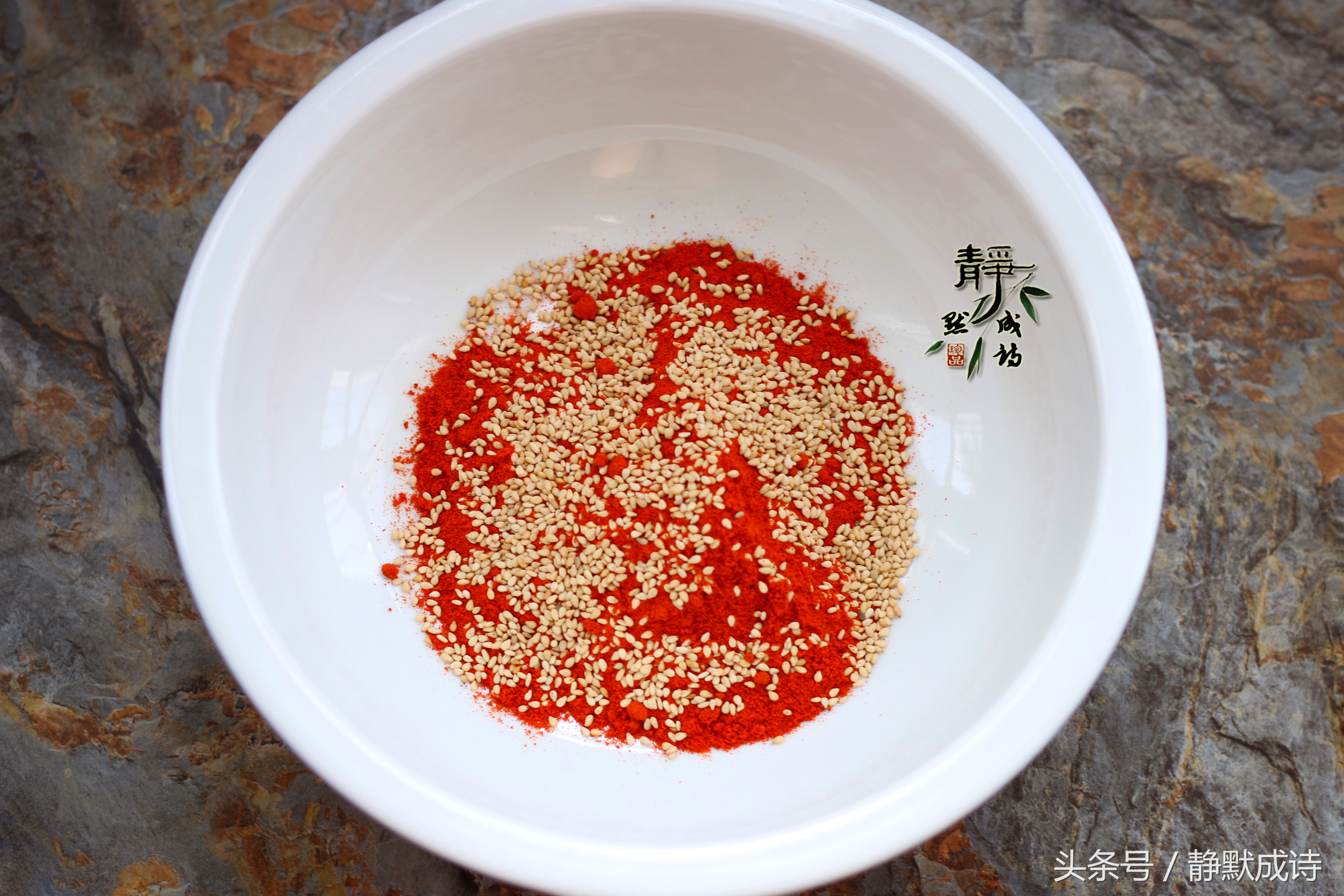 不辣的红油怎么做才香又红,怎么做不辣的红油