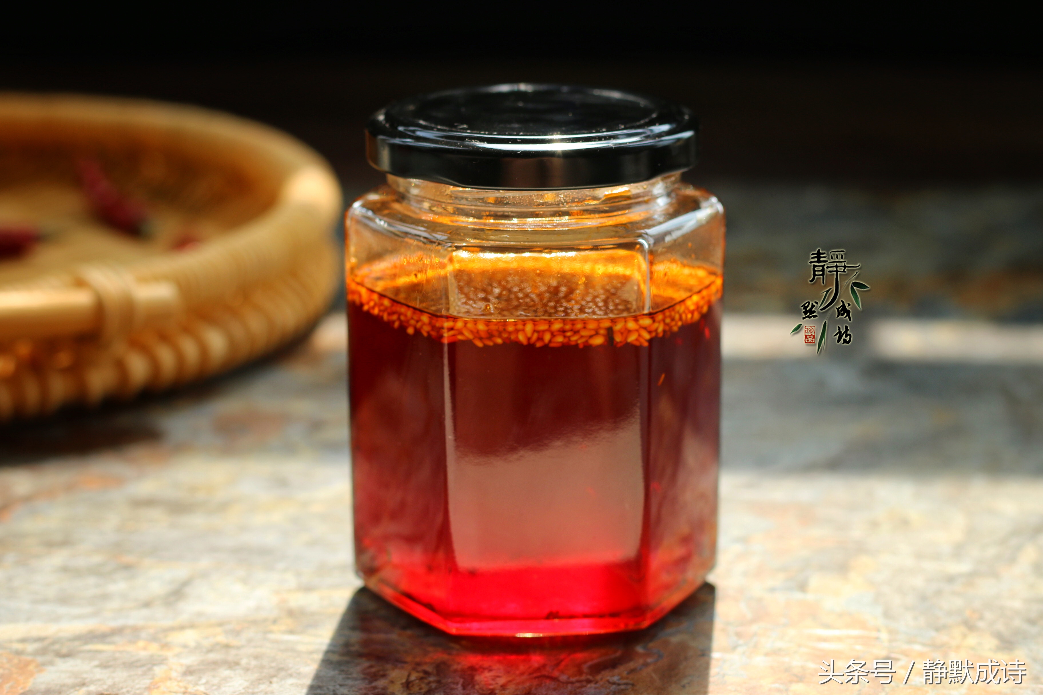 米线店做不辣上色的红油是怎么做,如何做红油只香不辣而且提色提味