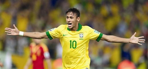 足球十大失败进球庆祝,实况足球怎样脱球衣庆祝