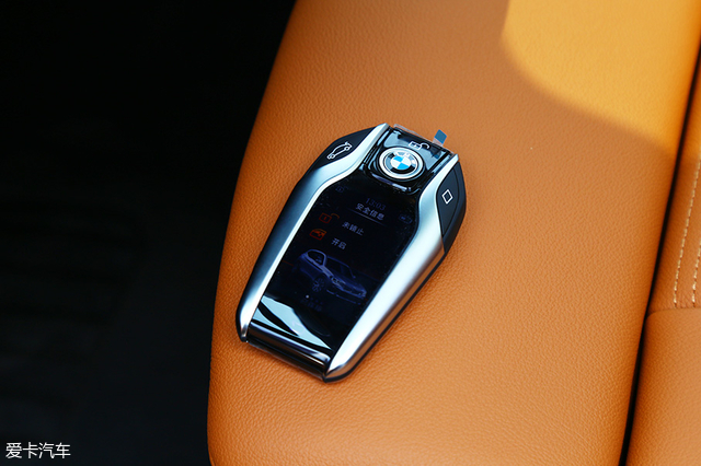 王闯试驾华晨宝马x3,不带l的轿车