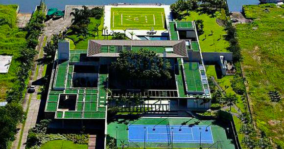 梅西与c罗车和房子,梅西和c罗豪宅