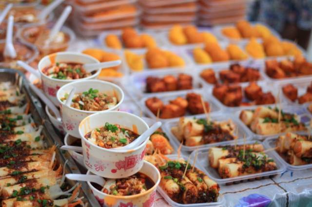 3月花期将至,人均200拿下隐居旗下成都地标旁酒店,一天5顿不重样!