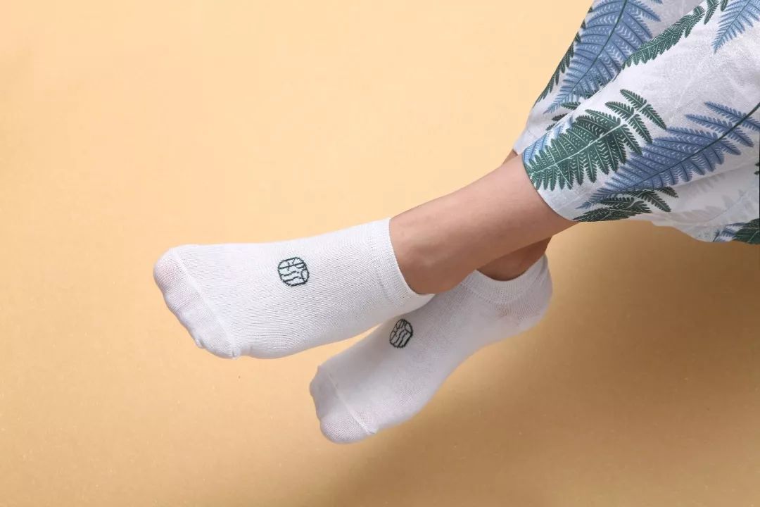 一条精选｜中国人种这种草做成袜子，脚不臭了