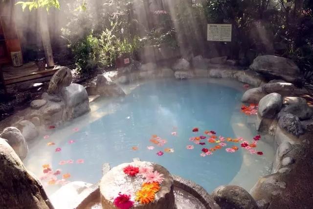 把身心交给火山热海：开启一段洗心洗肺怡情怡身的健康之旅