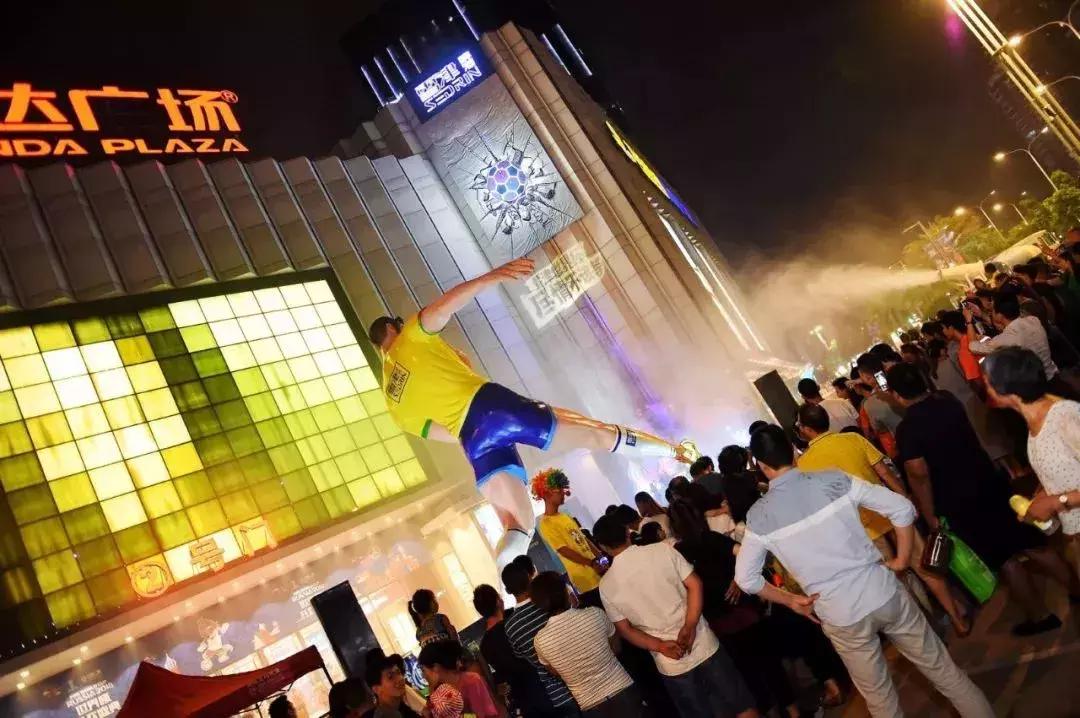 内马尔来伦敦,内马尔来巴黎俱乐部