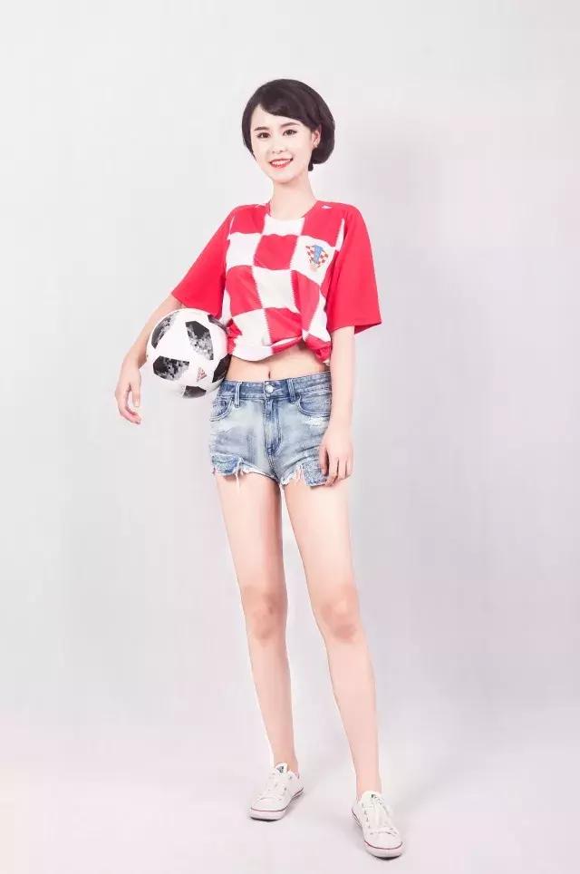 空姐和空姐格斗,空姐足球