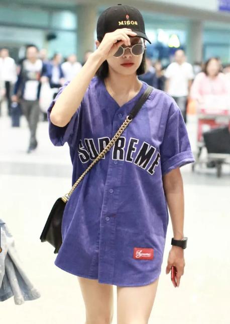 关晓彤世界杯,世界杯如何穿衣搭配好看