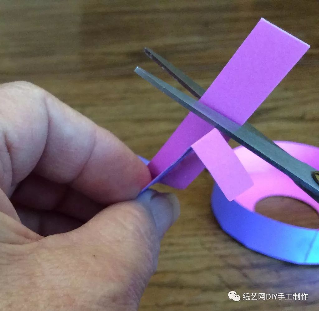 手工折纸古风灯笼长方形手提宫灯,如何固定纸雕灯笼图片教程