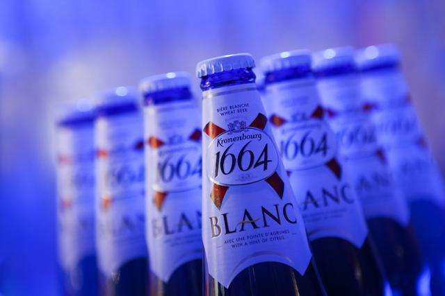 为足球呐喊助威,足球最佳啤酒