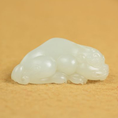 女人戴母貔貅的正确方式,女人戴貔貅的正确方法视频