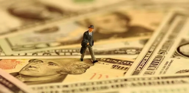 美联储加息为何会让各国货币贬值,美联储加息打击a股