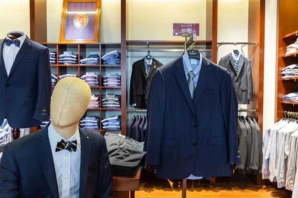 顺便去佛罗伦萨小镇,用3000块去佛罗伦萨小镇