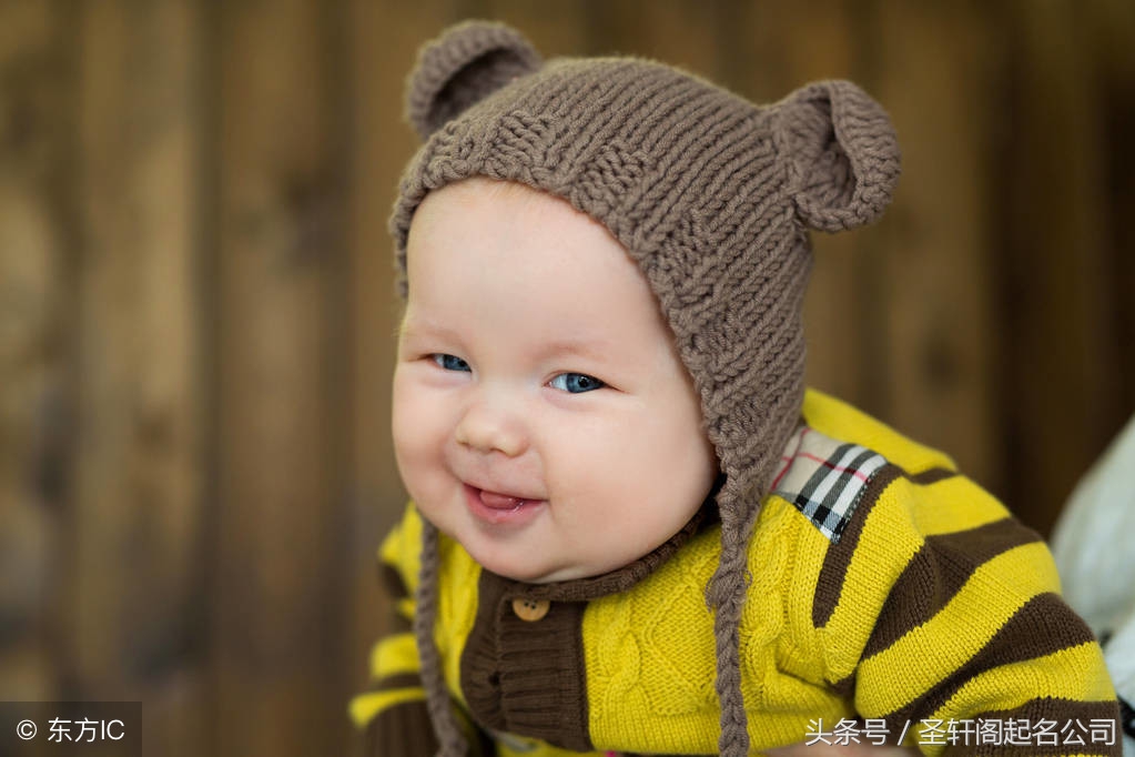 王姓缺金缺水霸气响亮的男孩名字,属牛缺水缺金的男孩名字