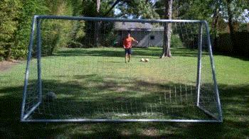 欧洲杯俄罗斯切里舍夫,俄罗斯世界杯太空踢球