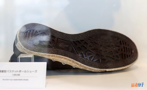 参观神户,asics亚瑟士高清视频