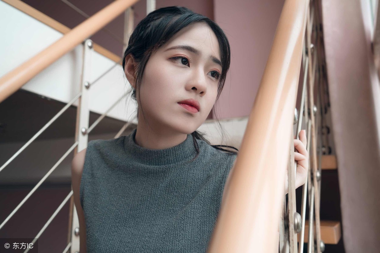 妈妈突发心脏病去世,母亲去世儿子发现的箱子