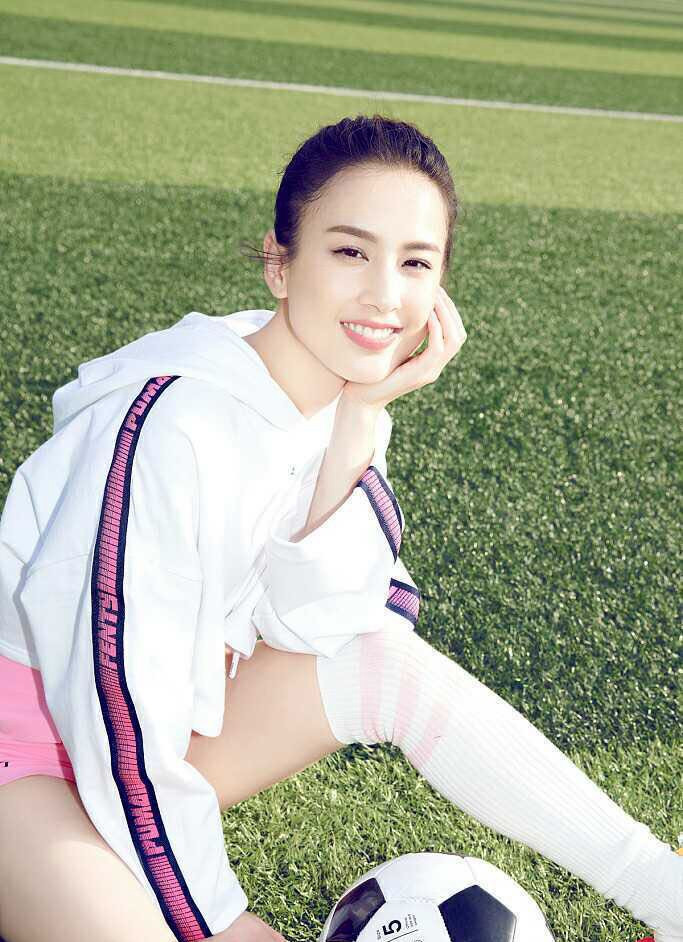 黄圣依穿足球装,黄圣依少林足球