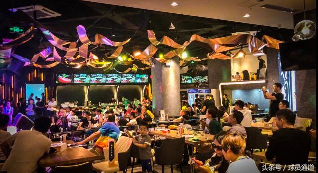 世界杯喝啤酒比赛吃什么,世界杯踢球喝酒