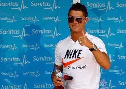 世界杯不错过每一个精彩时刻,世界杯绝不放弃