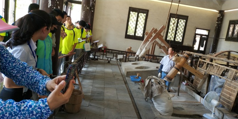 行万里路是为了寻找远方的自己,春风十里只为遇见更好的自己