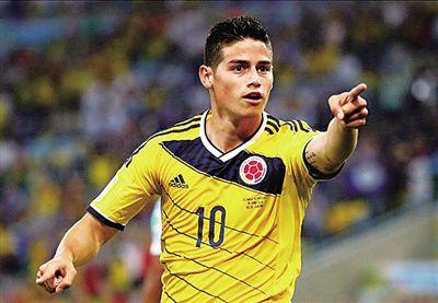 现场看球的伪球迷,足球场上最关键最不可替代的位置