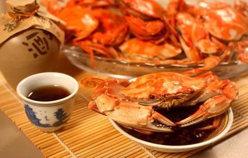 螃蟹和酸奶一起吃中毒,吃了螃蟹喝牛奶会中毒吗