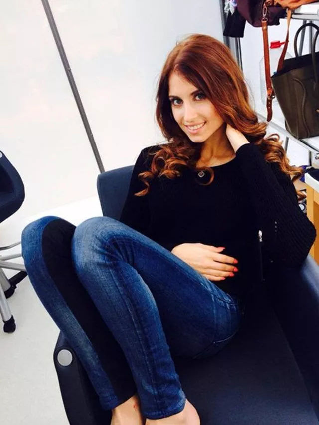 足球赛场那些荷尔蒙瞬间梅西c罗,最近c罗的比赛视频