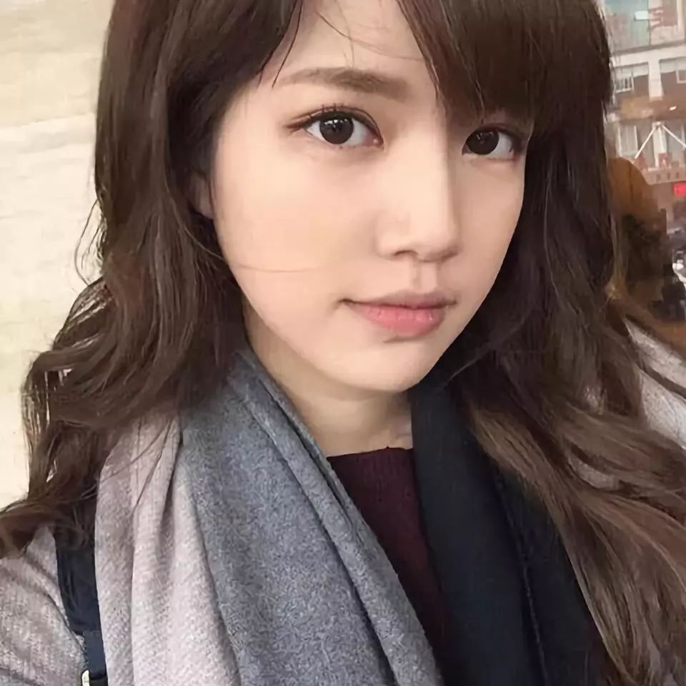 被指玉女掌门人接班人九零后女神拍摄柠檬茶广告激似周慧敏