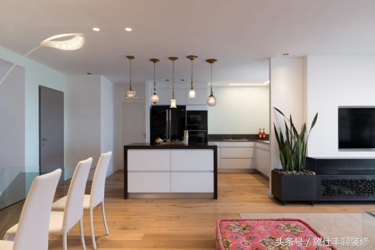 卧室墙上嵌入式电视墙,嵌入式电视背景墙客厅阳台一体化