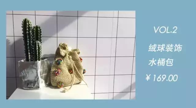 打败PVC透明包，草编包C位出道！