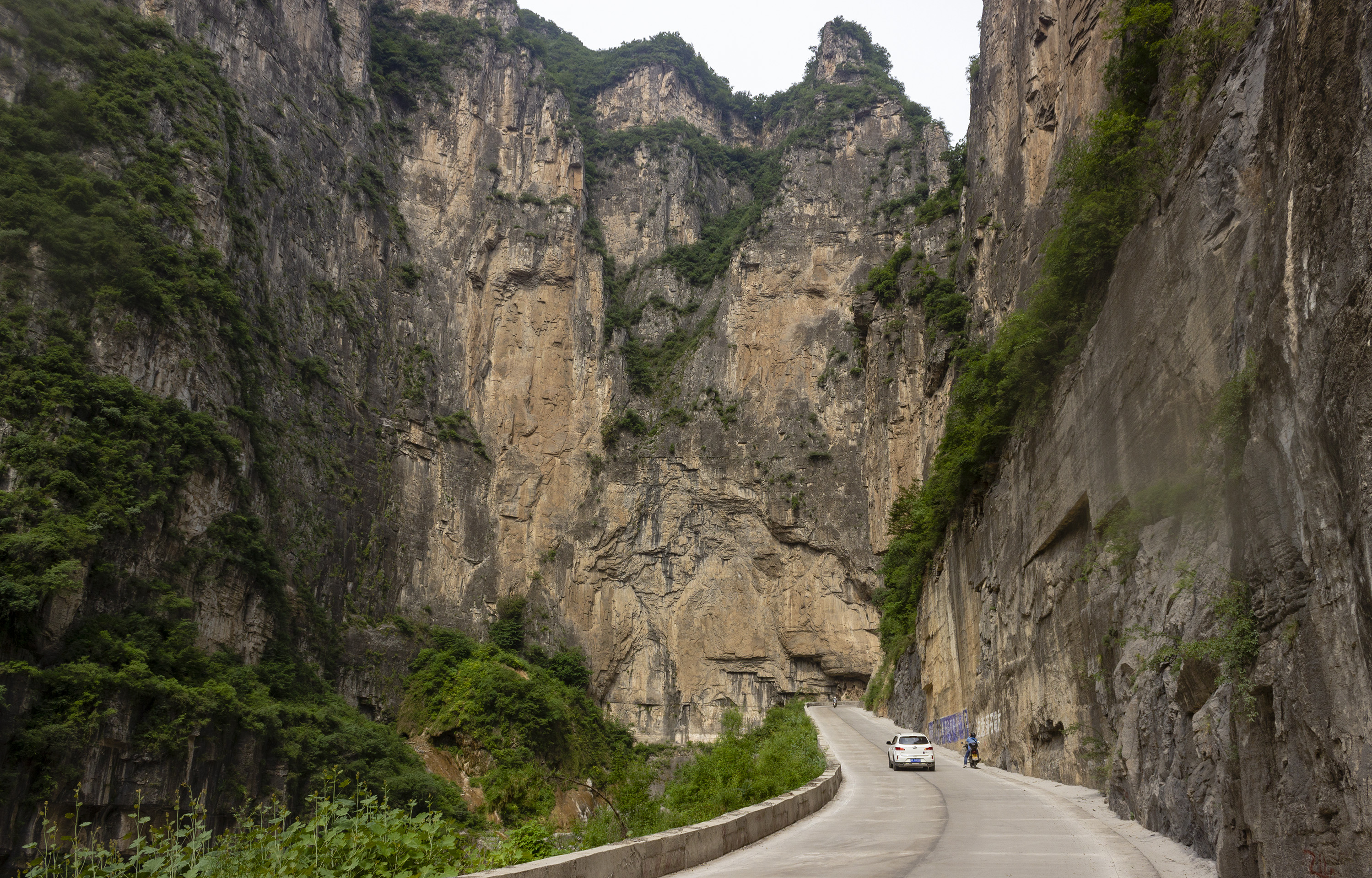 摩旅翻越秦岭,摩旅西岭雪山