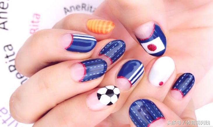 比苍井空还痴狂!女星愿为日本男足脱裤子,为蹭世界杯热度真拼了