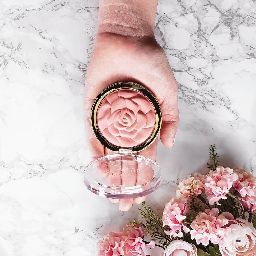 贫民窟女孩30元变美计划,贫民窟女孩变美