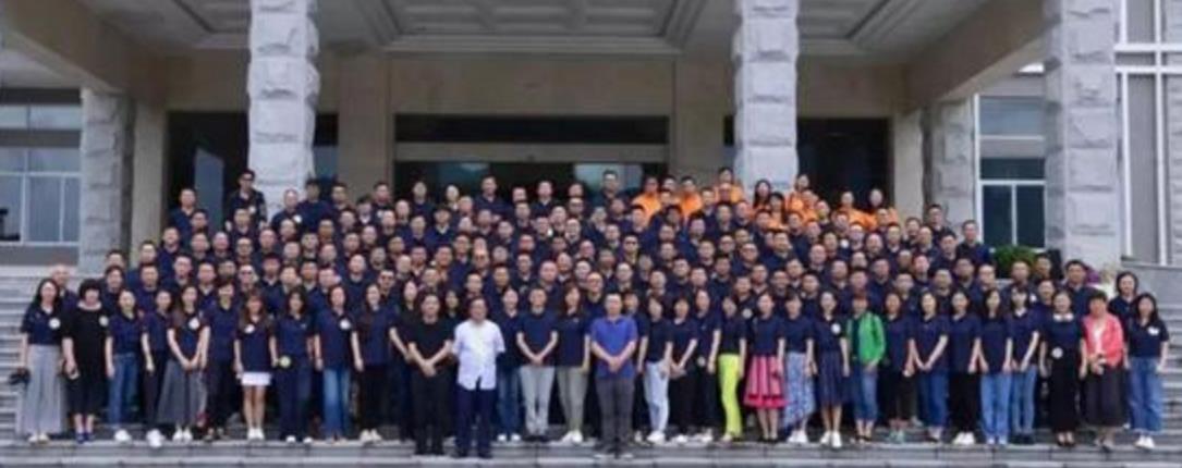 马云上的商学院叫什么名字,马云在西湖边的商学院