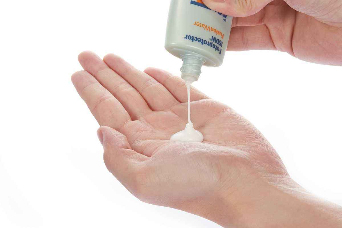 防晒爆款榜,10款网红防晒红黑榜下