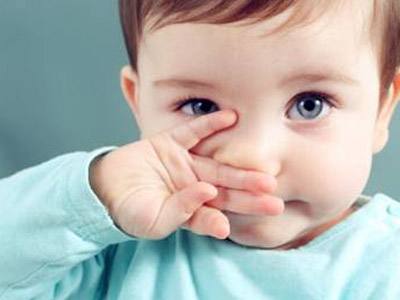 宝宝鼻塞不吃药可以治愈吗,宝宝鼻塞妈妈可以吃药缓解吗