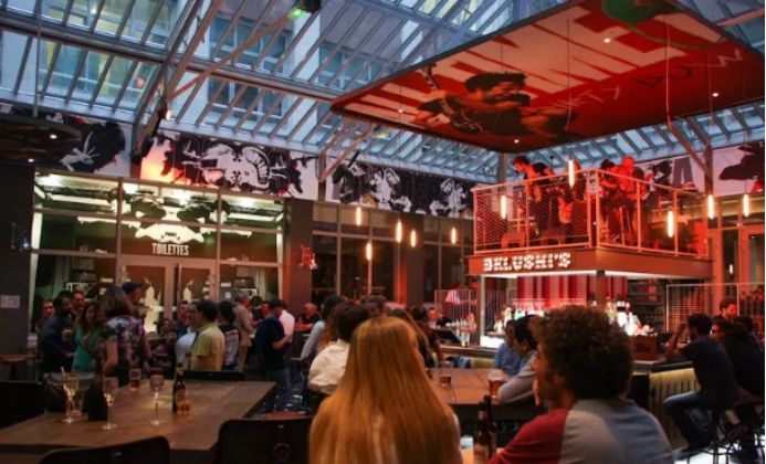 巴黎哪里的酒吧好,杭州看世界杯哪个酒吧最有趣