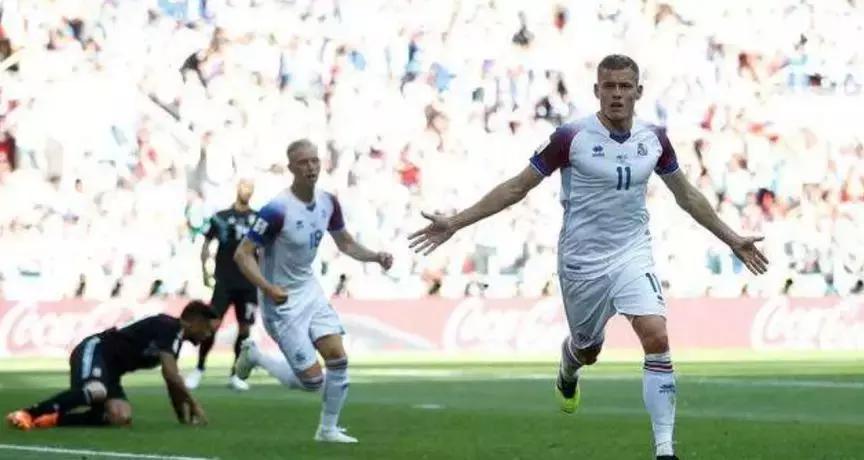 冰岛导演牙医,冰岛球队队长是牙医