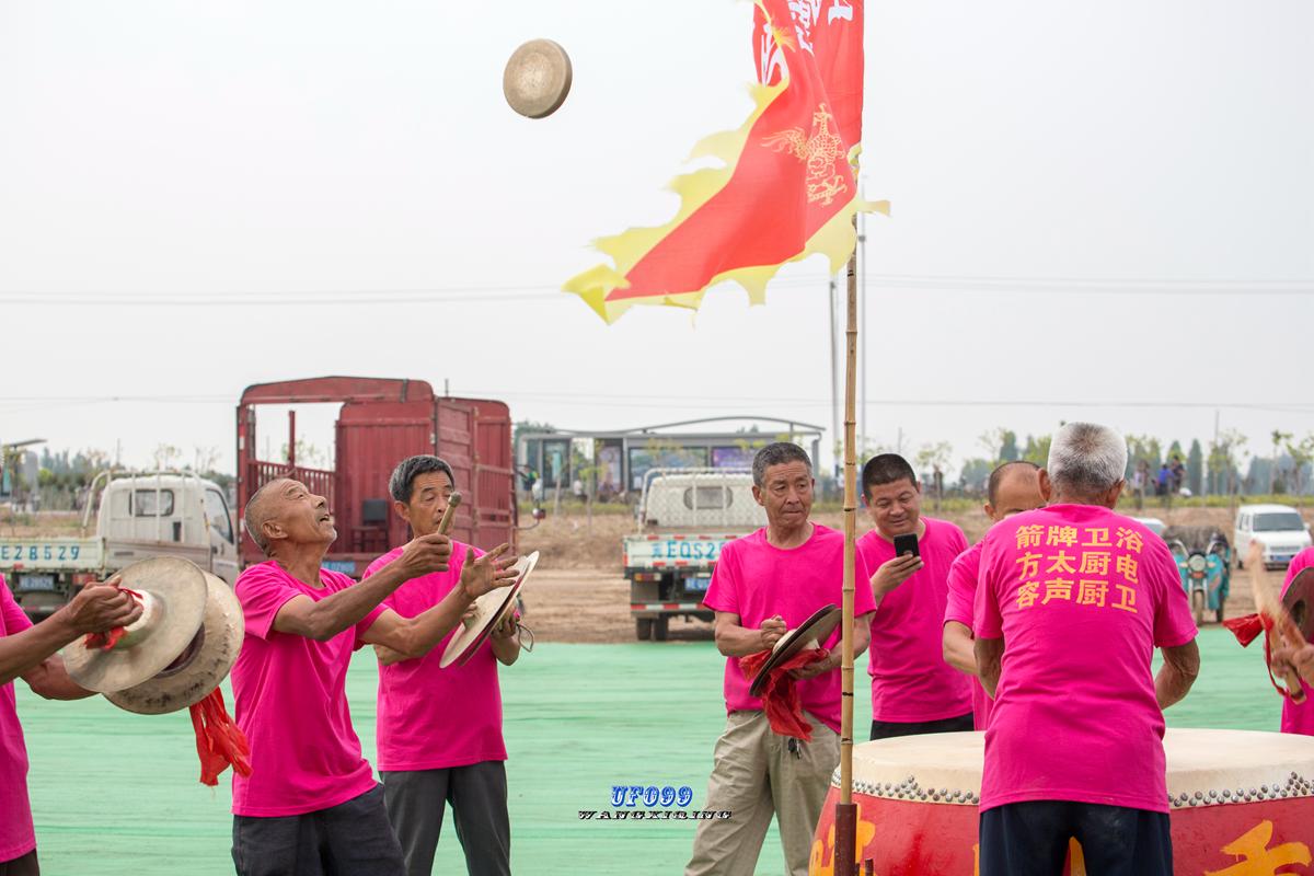 好厉害的大巨鹿一串红杏就过成了大年