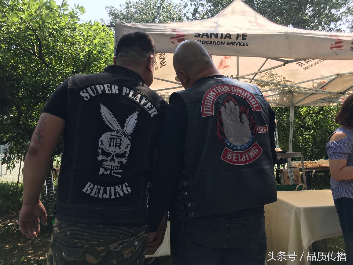 每人被俱乐部认可，哈雷俱乐部才能被社区认可，骑车、公益、成熟