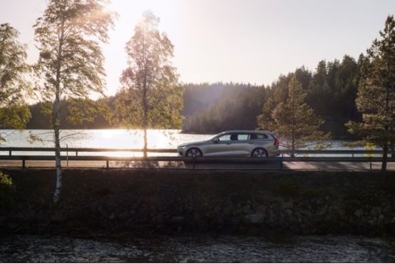 沃尔沃试驾直播,沃尔沃v60同沃尔沃xc60对比