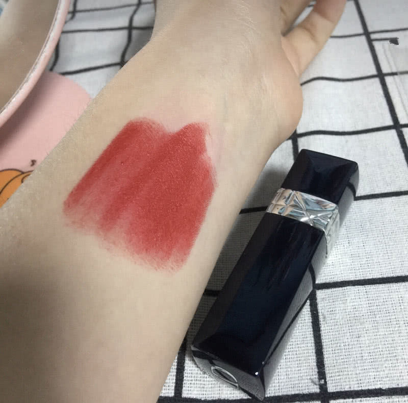 想买一支大牌的口红推荐,想买大牌的口红推荐