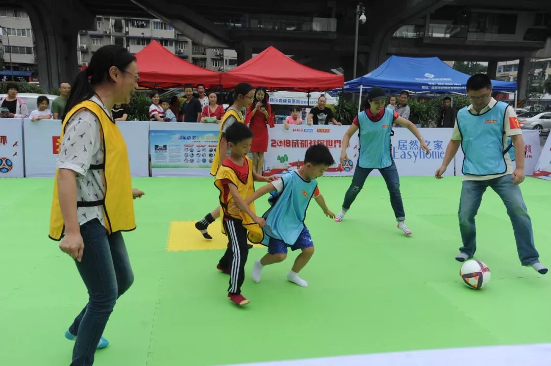 还在朋友圈看zhuá世界杯？快来成都社区世界杯pick未来国脚！