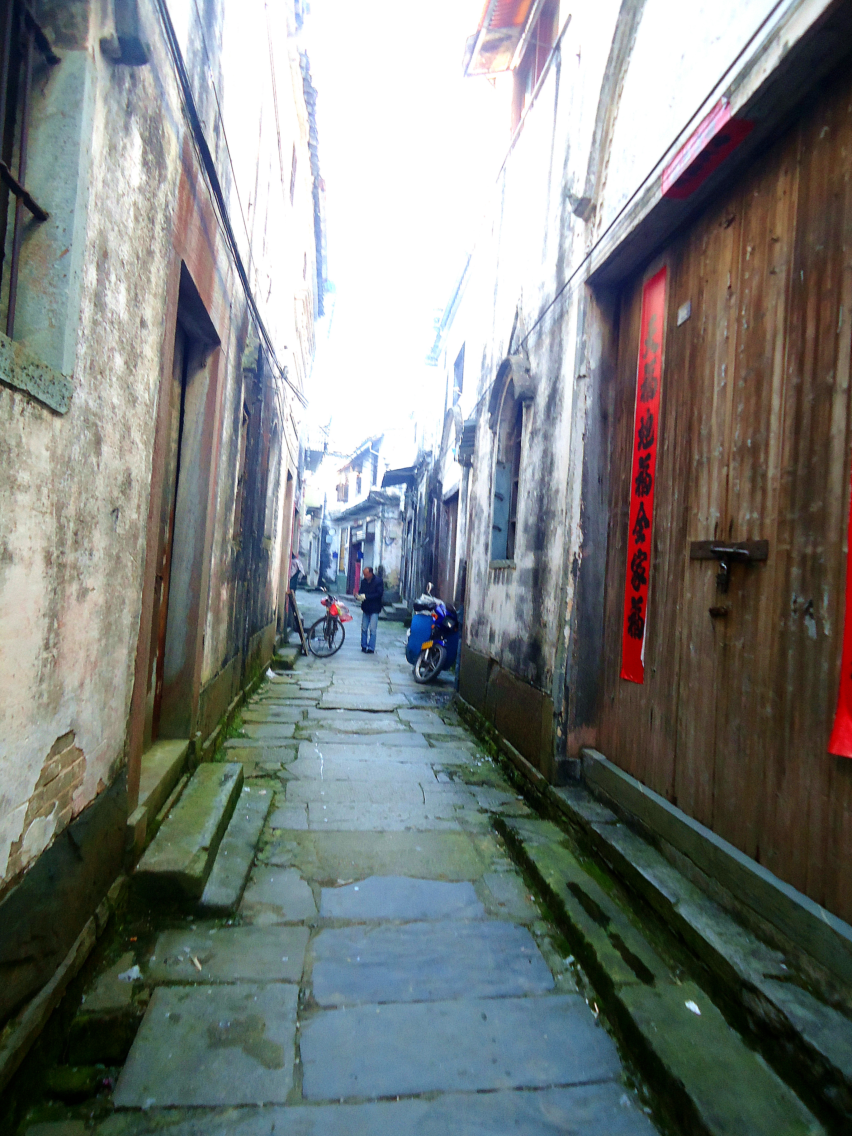 新安江畔的这个古镇，一处隐藏于山水之间的世外桃源